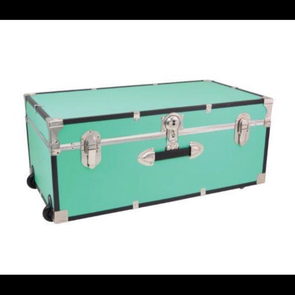 Teal Storage Trunk (30 in) *USED*